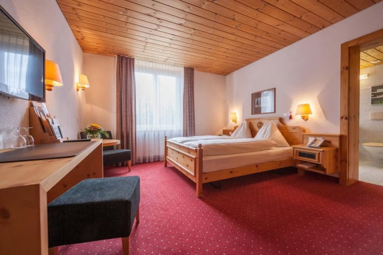 Waldhotel Arosa 2