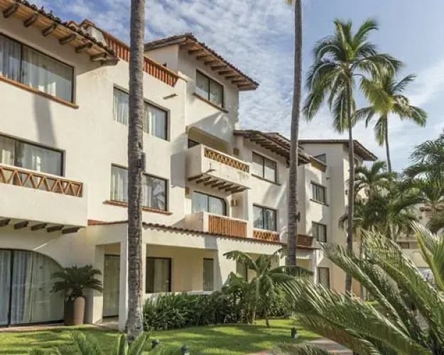 Plaza Pelicanos Club Beach Resort main