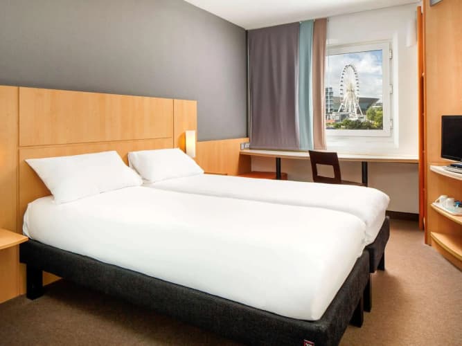 Ibis London Thurrock M25 4