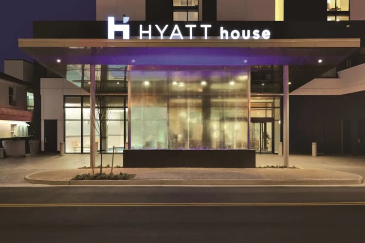 Hyatt House Virginia Beach / Oceanfront 2