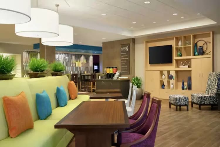 Home2 Suites by Hilton Thunder Bay 2