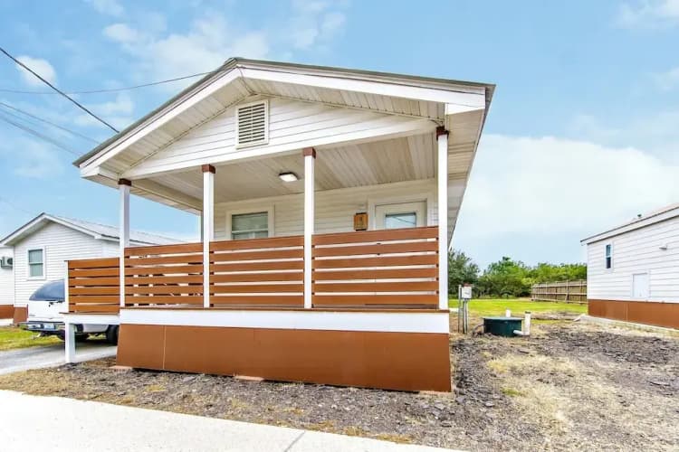 Southern Breeze Lodge main