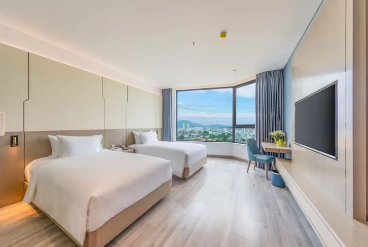 Awaken Hotel 5