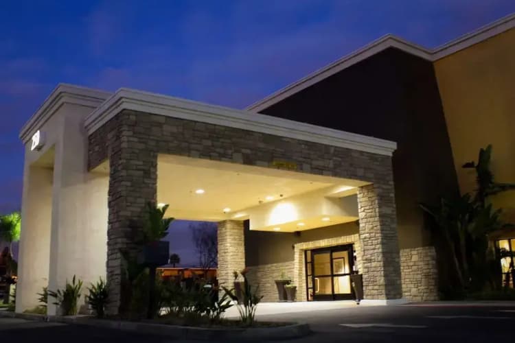 Hampton Inn main