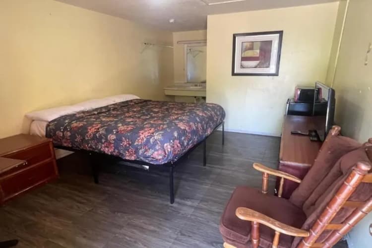 Hotel O Best Rest Inn Springfield US 36 4