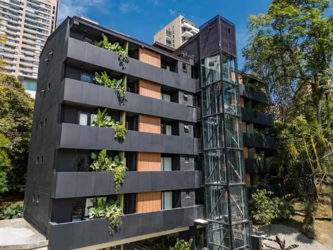 The Somos Flats Central Poblado main