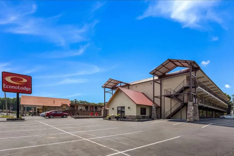 Econo Lodge Pigeon Forge main