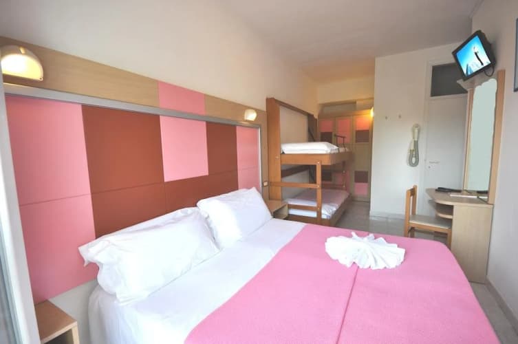 Tre Rose Hotel 5