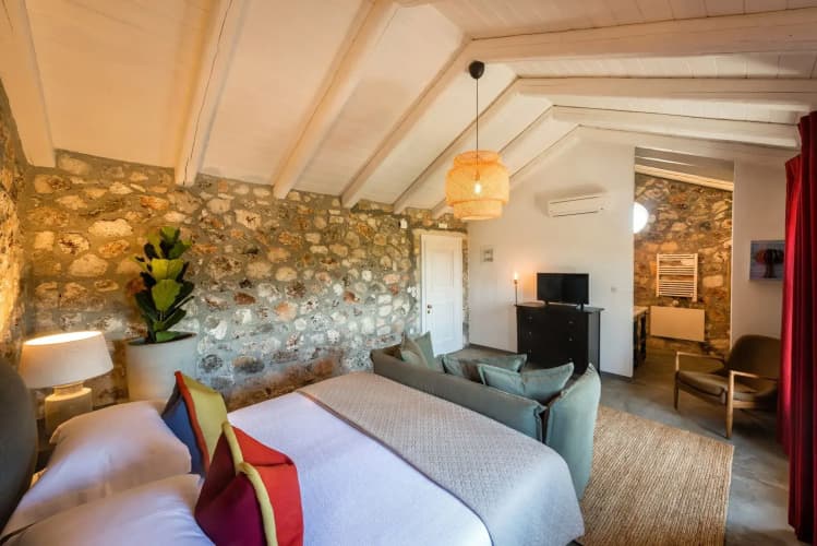North Point Rooms 4