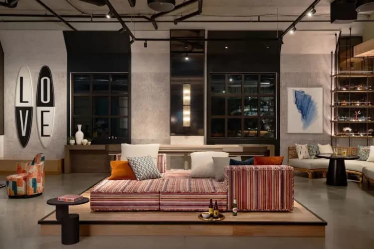 Moxy St. Petersburg Downtown 3