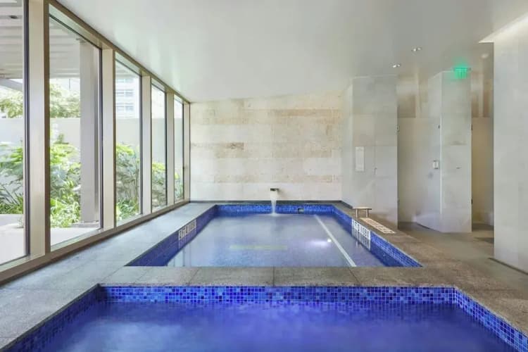 Renaissance Residences Oahu 3