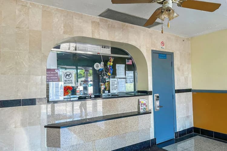 OYO Hotel Jonesboro Near Atlanta Airport 3