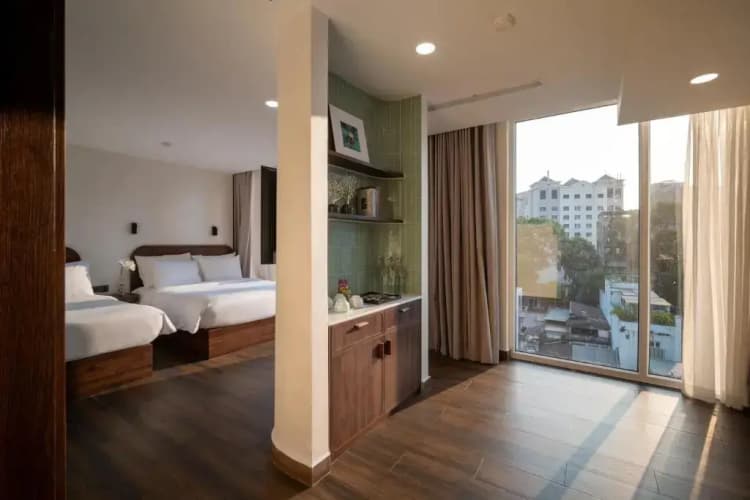 Hato Saigon Hotel & Rooftop 2
