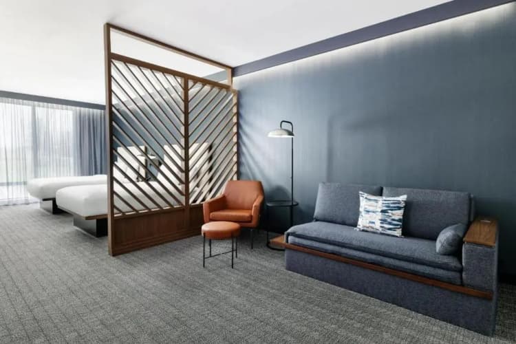 Courtyard By Marriott New Castle 4