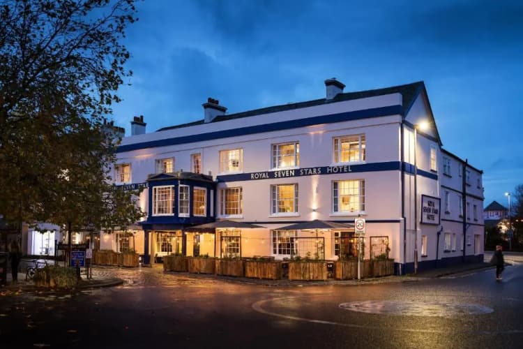 Royal Seven Stars Hotel 4
