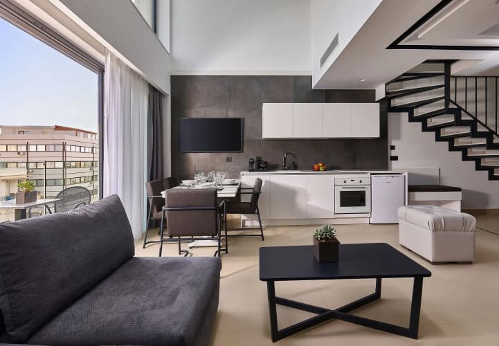 City Lion Apartments & Lofts 2