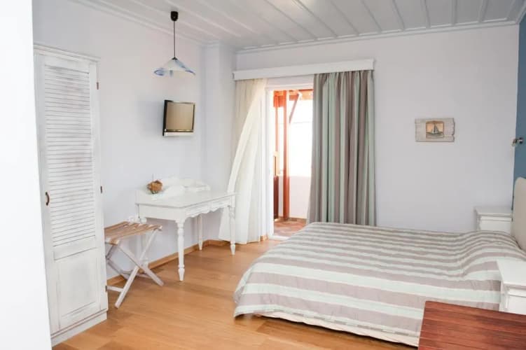 Zorbas Apartments (Chios) 4