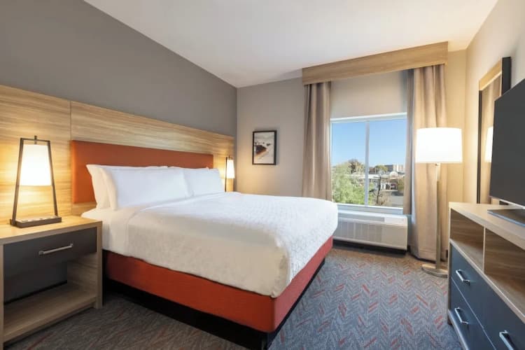 Candlewood Suites Huntsville Research Park by IHG 2