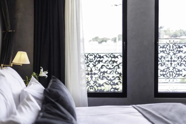 The Wings Hotel 5