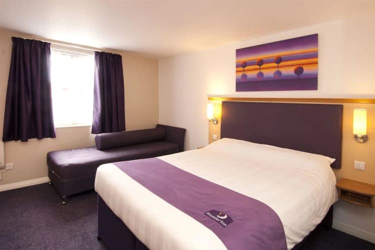 Premier Inn Bolton West 3
