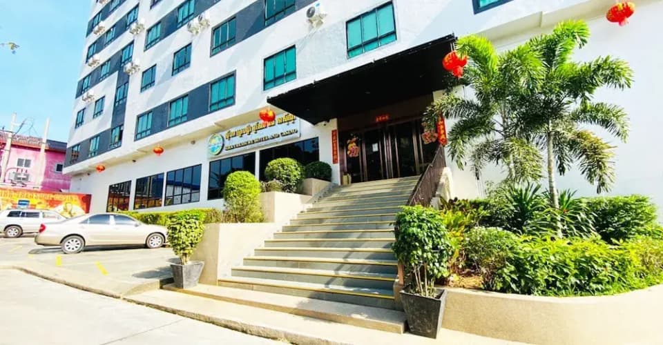 Siha Treasure Hotel main