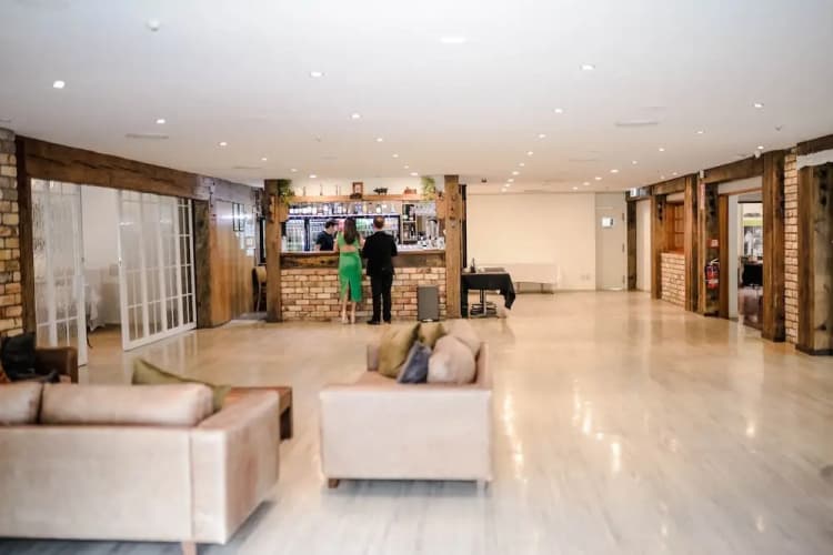 Northridge Country Lodge main