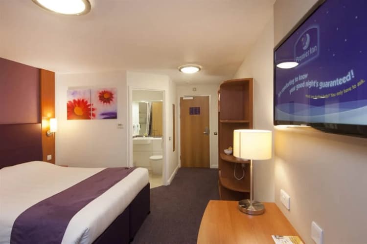 Premier Inn Glasgow East 4
