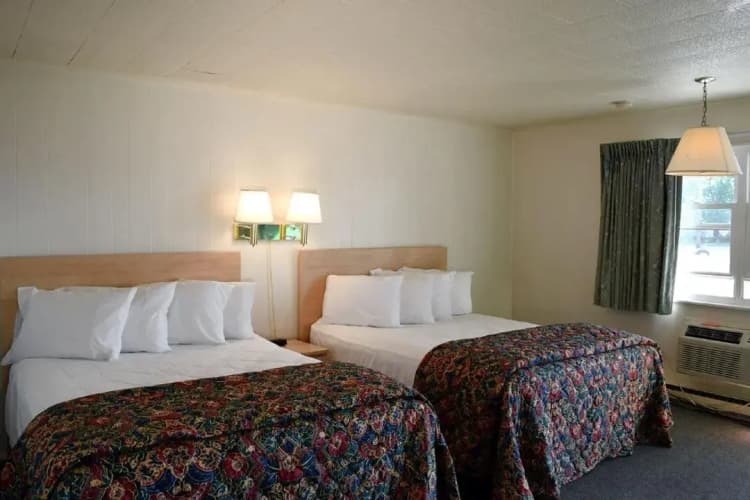 Birchwood Inn 5