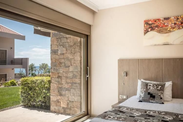 Royalty Suites 2