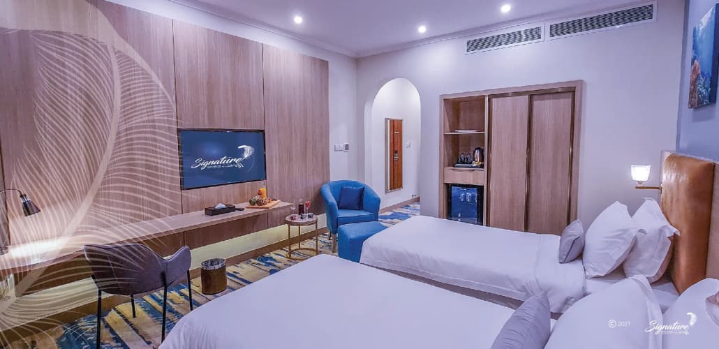 Signature Hotel 4