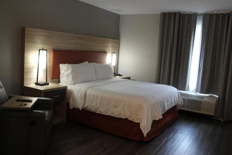 Candlewood Suites Nashville South 5