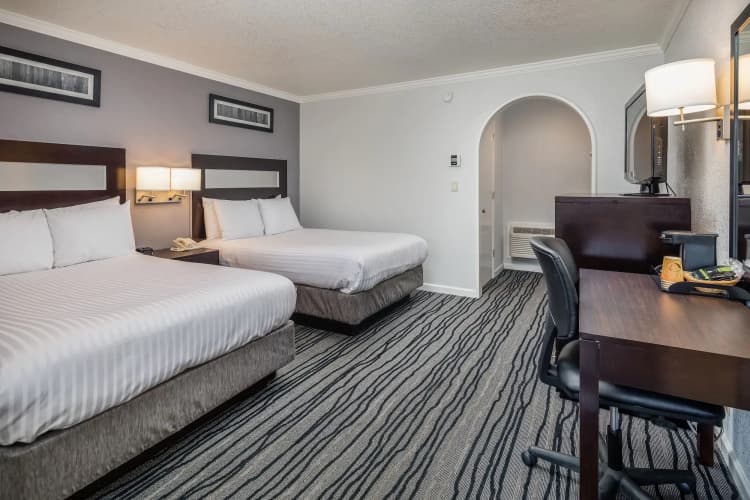 Redwood Creek Inn 5