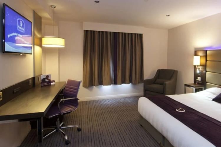 Premier Inn  Dover (Eastern Ferry Terminal) 5