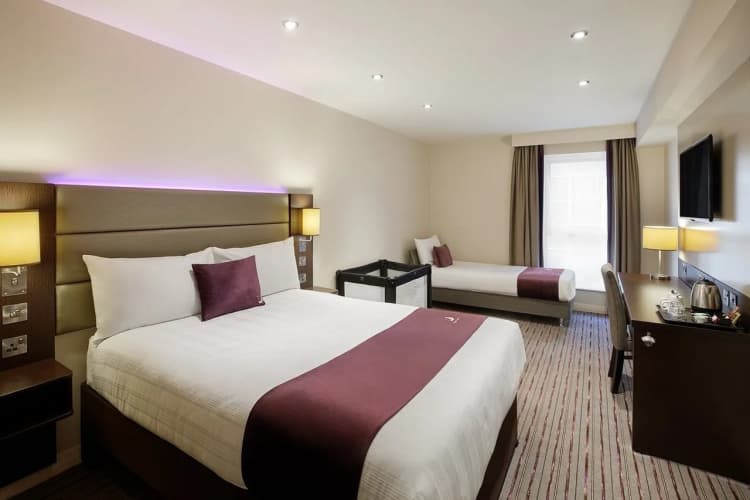 Premier Inn Bristol Alveston 4