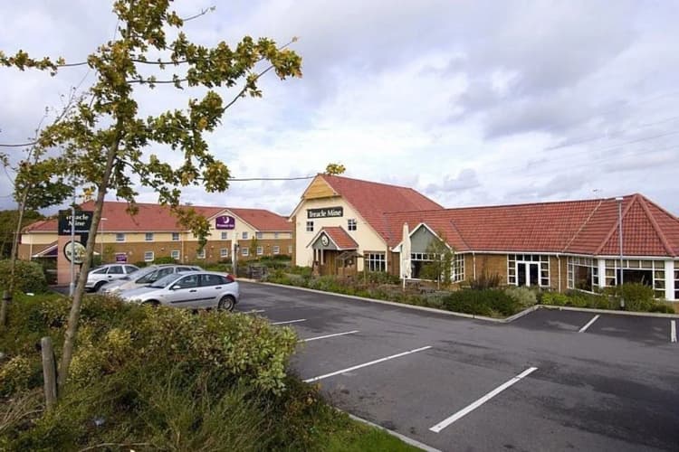 Premier Inn Eastbourne (Polegate) 3