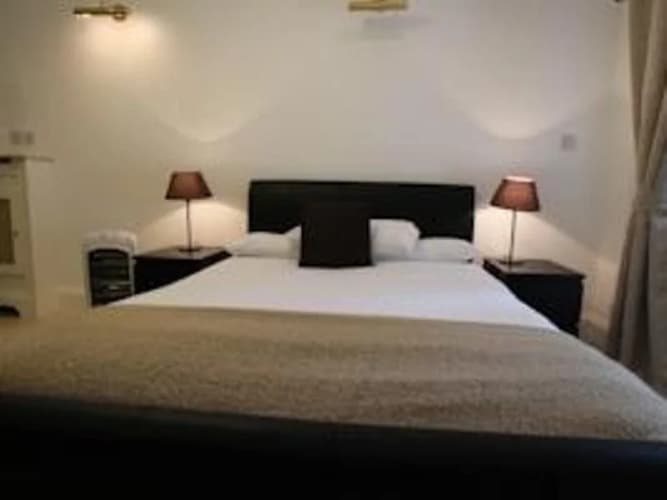 Mstay 88 Studios Kensington main