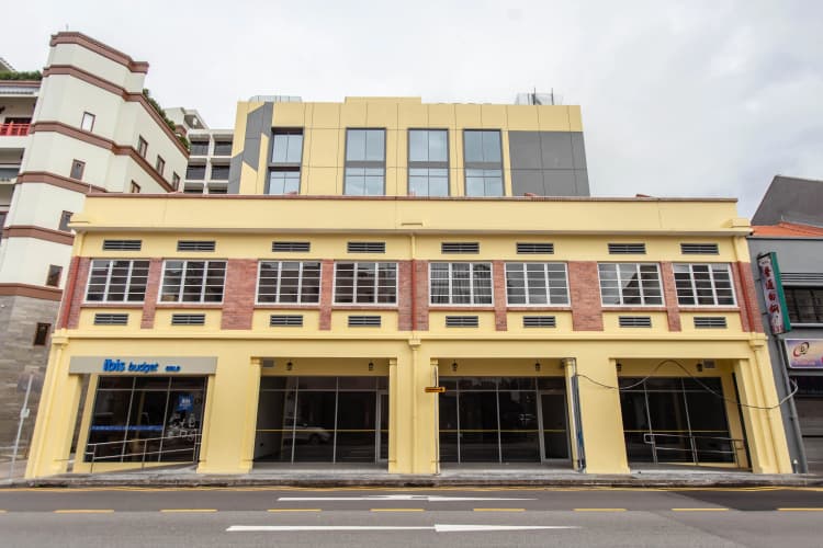 Ibis Budget Singapore Gold main