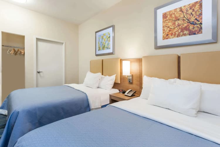 Days Inn By Wyndham Brooklyn Crown Heights 4