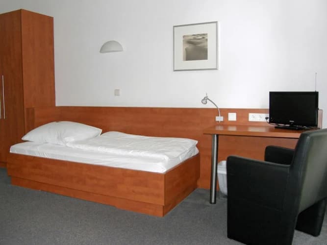 Cjd Bonn Castell 3