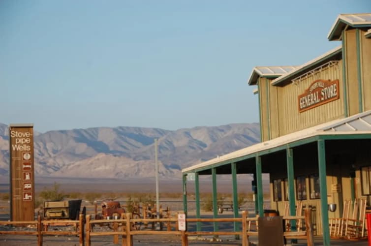 Stovepipe Wells Village 2