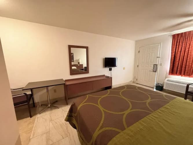 Del Rio Hotel O near Mesa Downtown 5