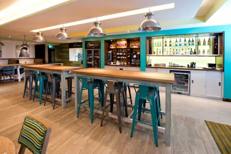 Premier Inn Salisbury South Milford Hotel 3