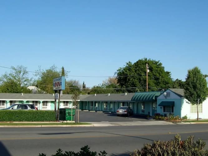 Economy Inn main