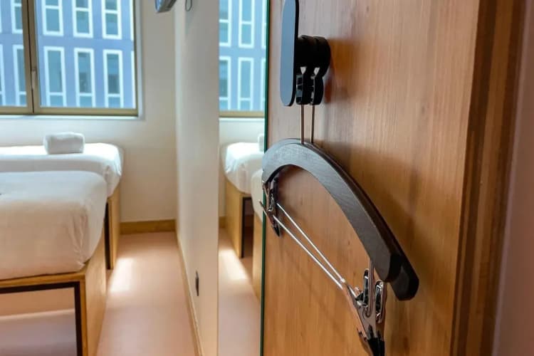 easyHotel Valencia Ciutat Vella 4