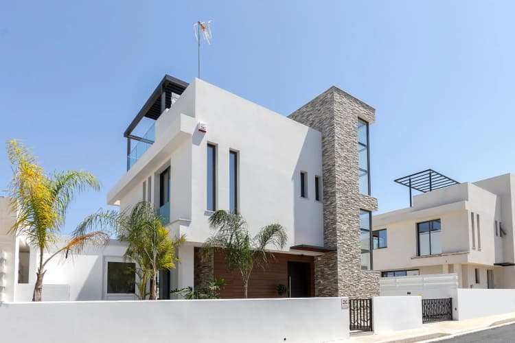 Chris Le Mare Gold Luxury Villa main