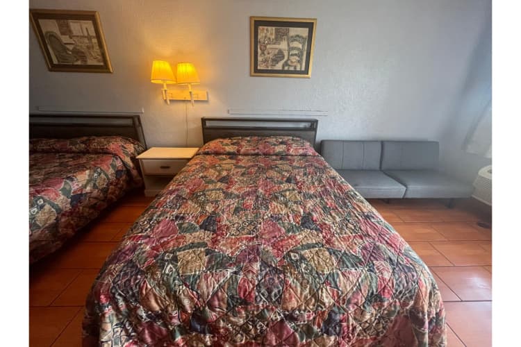 La Posada Inn By Oyo Brownsville 4