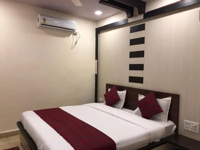 Hotel Satpura Safari 3