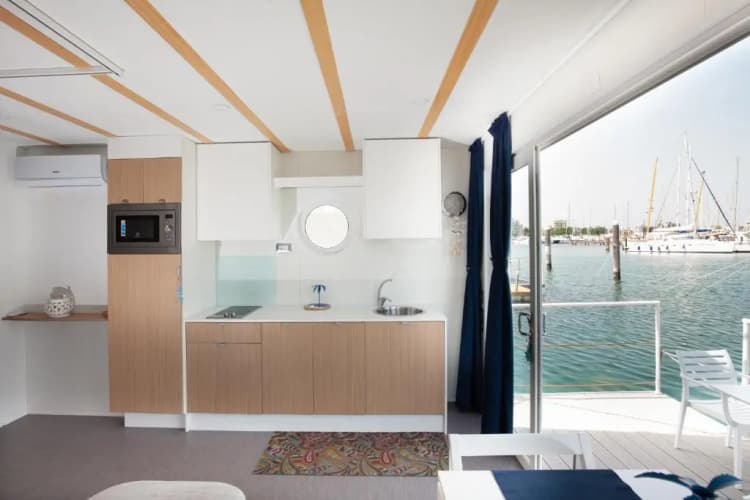 House Boat Rimini Resort 2