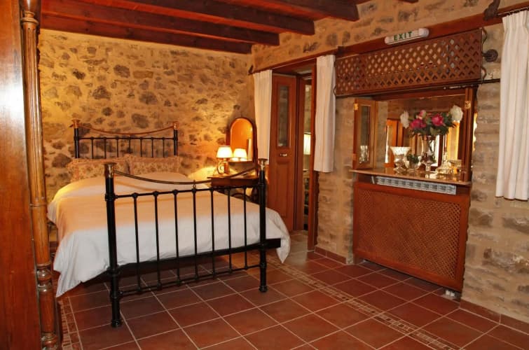 Dorovinis Country Houses 3