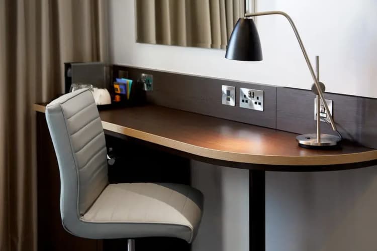 Premier Inn Bath City Centre 5